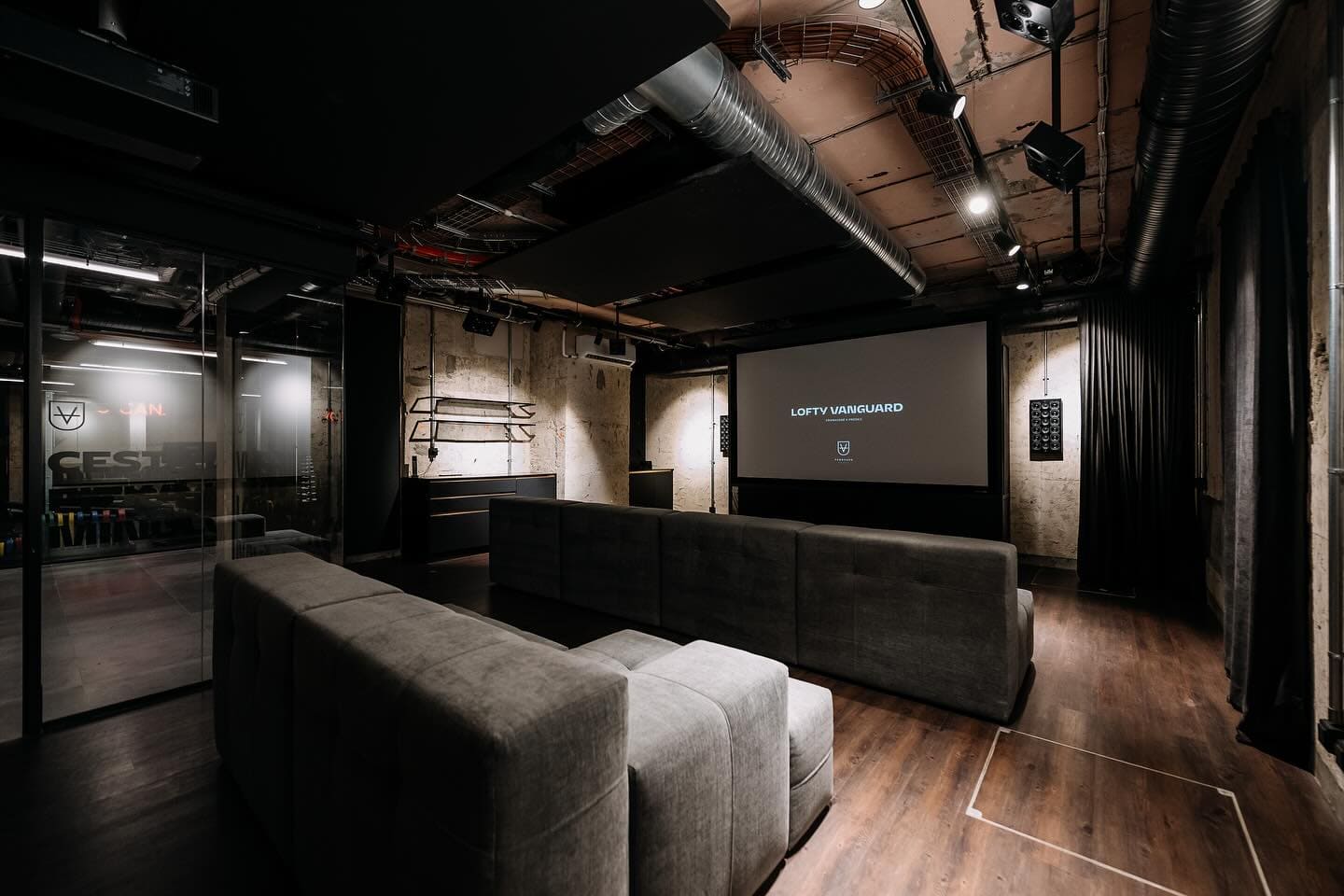 Private Cinema